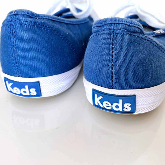 Keds lace up blue low profile sneakers - size 8