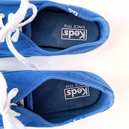 Keds lace up blue low profile sneakers - size 8