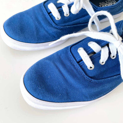Keds lace up blue low profile sneakers - size 8
