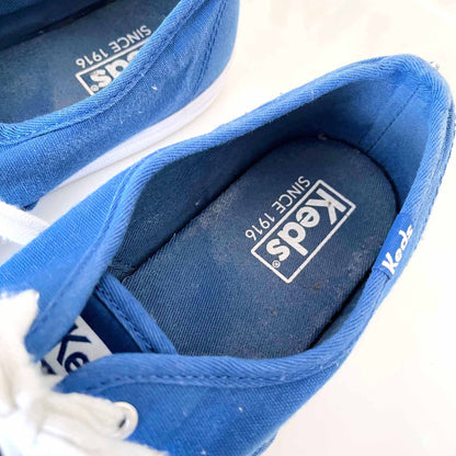 Keds lace up blue low profile sneakers - size 8