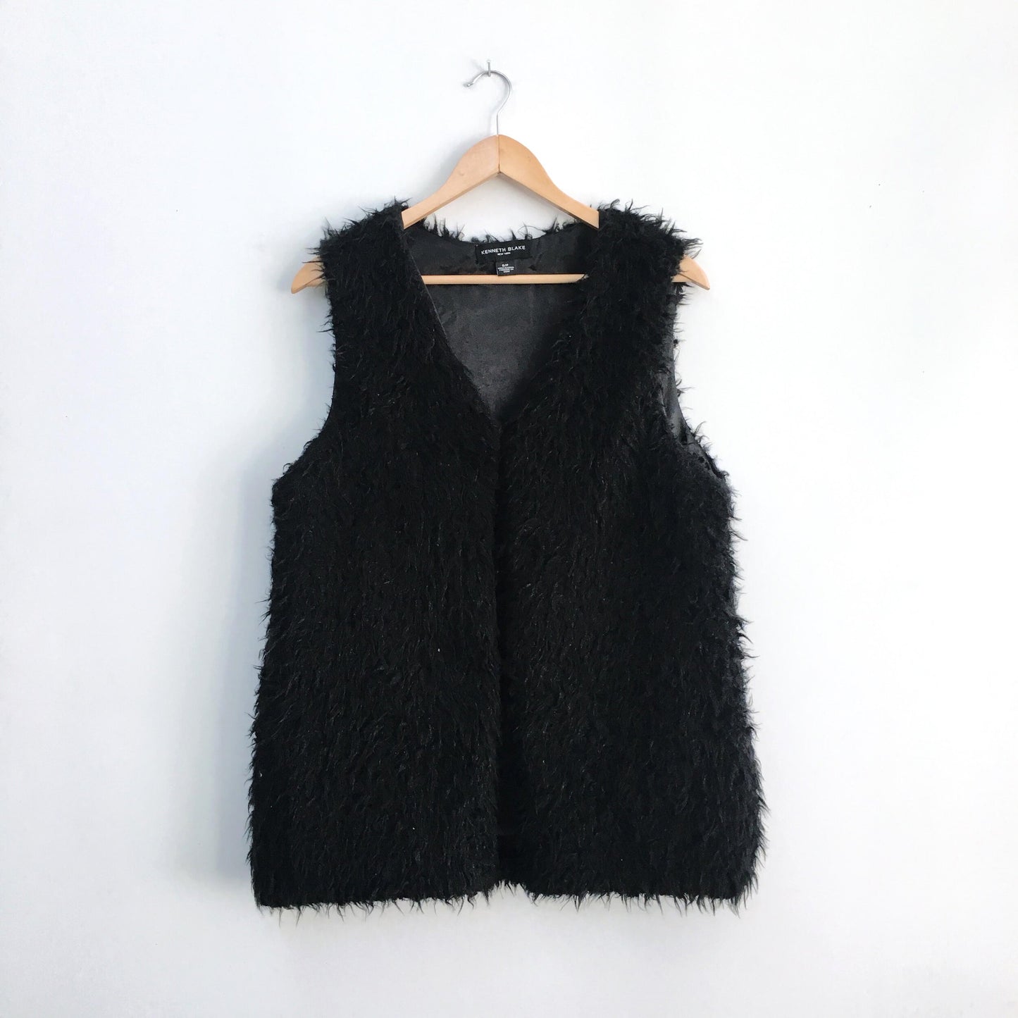 Kenneth Blake faux fur vest - size Small