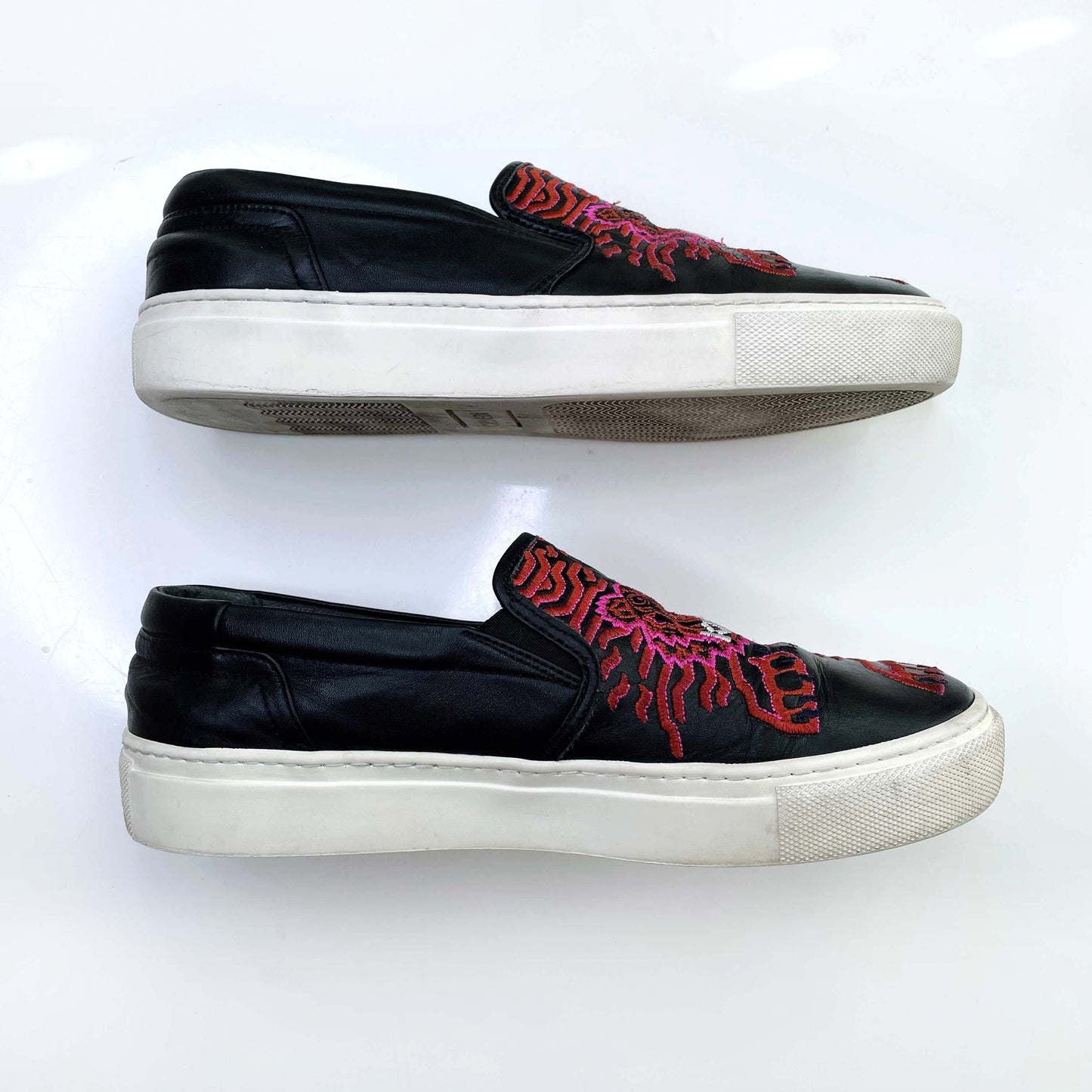 kenzo black leather slip on tiger loafers - size 37