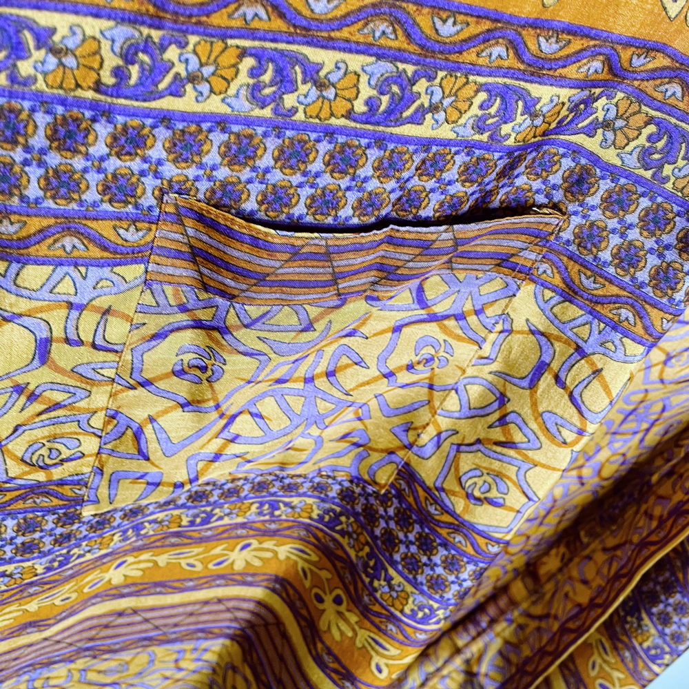 sustain los angeles 100% silk kimono robe - size OS