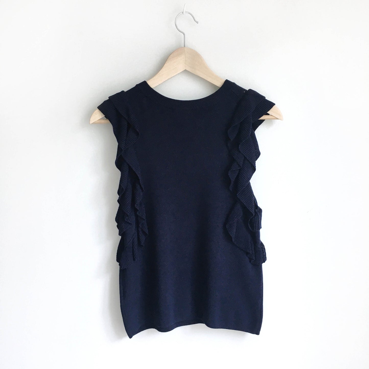 knitted and knotted constance ruffle top - size small