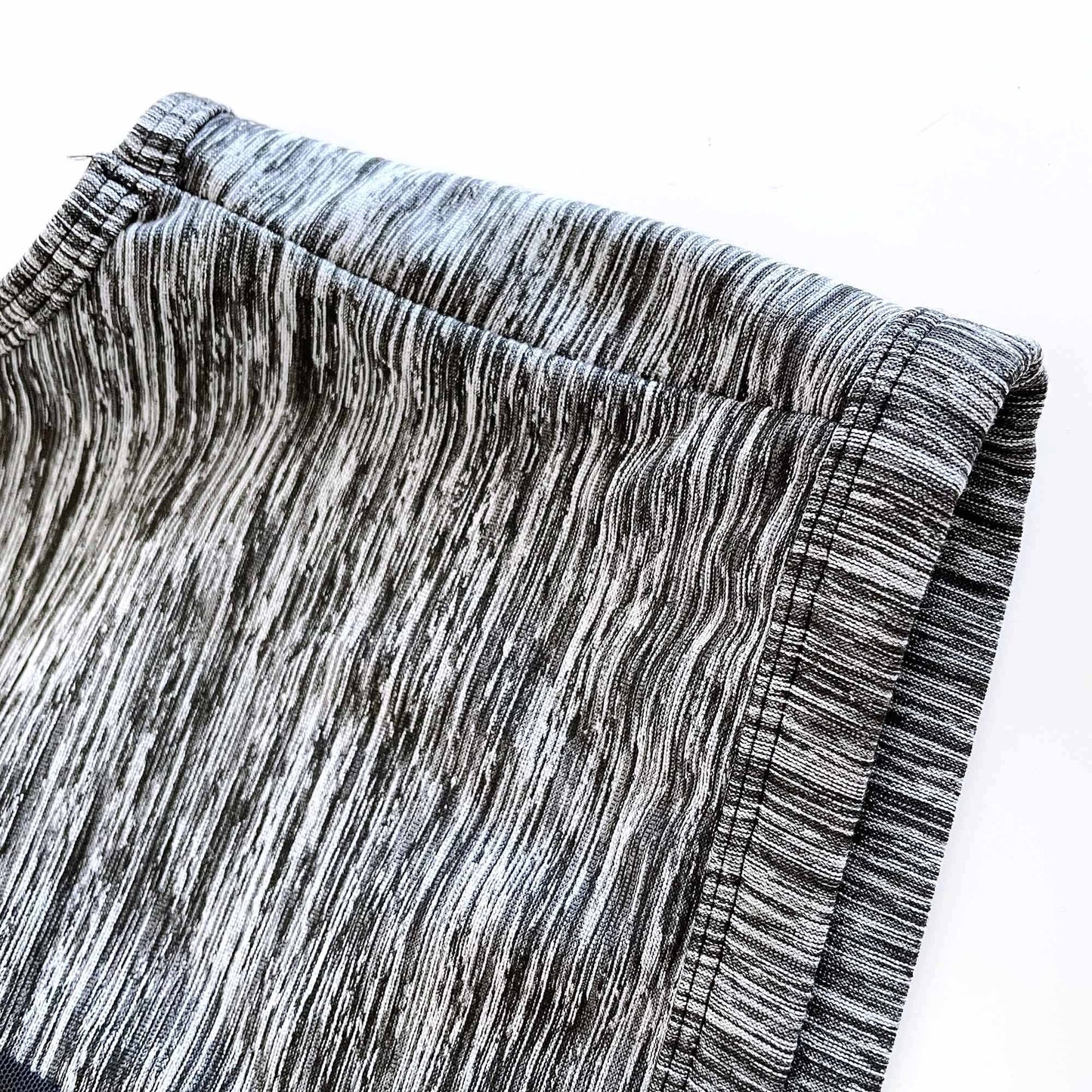 La Senza deep v mesh sports bra - size Large