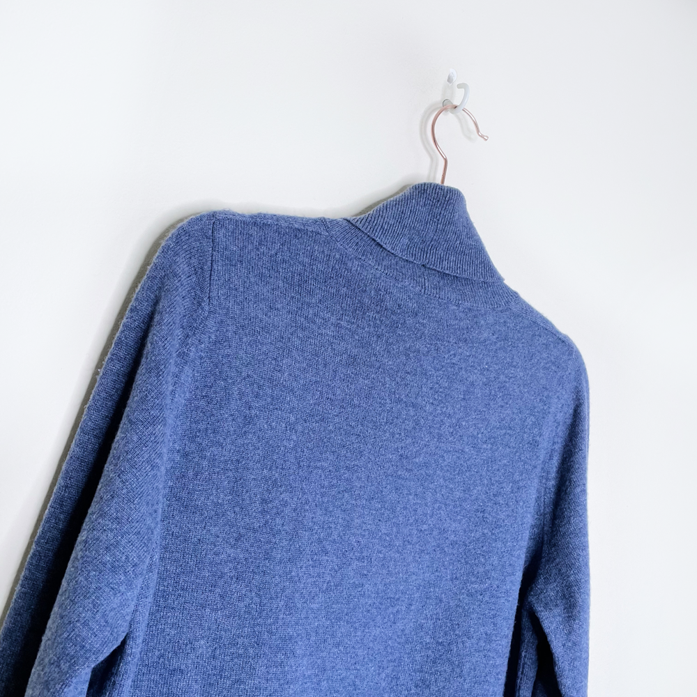 lafayette 148 blue 100% cashmere turtleneck - size medium