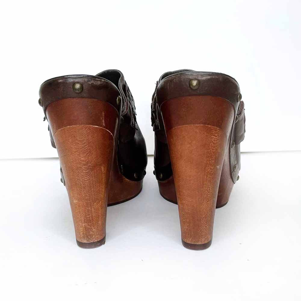 lauren ralph lauren brown leather studded clogs - size 8