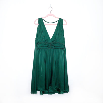 leon max special edition green silk goddess dress - size 10