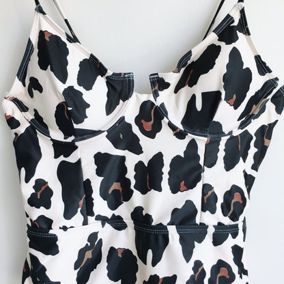 NWOT Nancy Lay one piece leopard swim suit - size Small