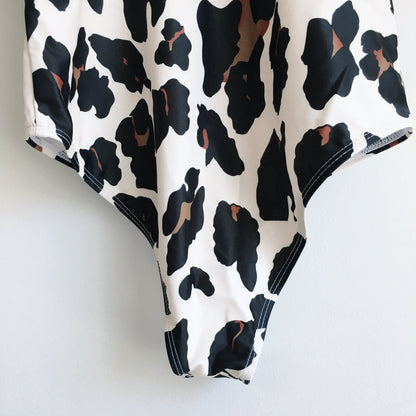 NWOT Nancy Lay one piece leopard swim suit - size Small