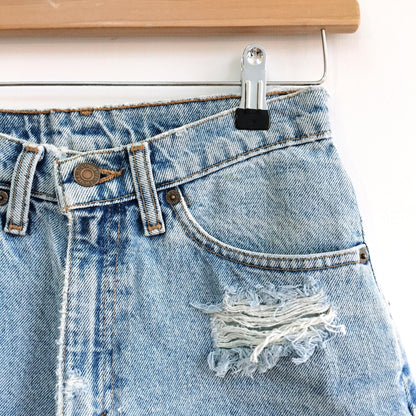 Levi's high rise cut-off shorts - size 7