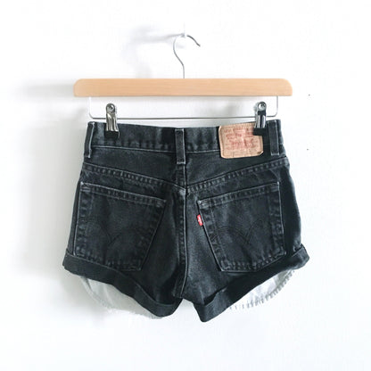 Levi's 550 high rise rolled hem shorts - size 25