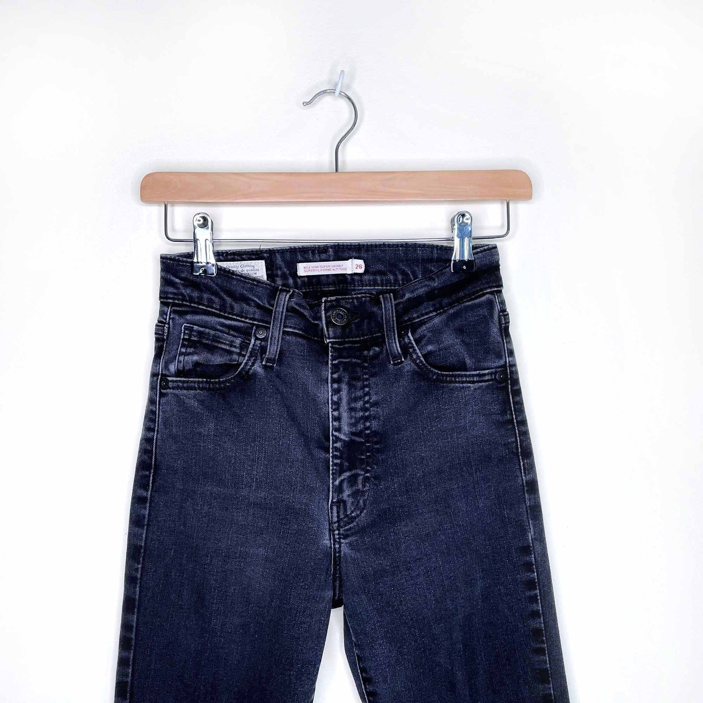 levi's mile high super skinny in faded ink - size 26