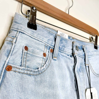 levi's high rise deconstructed denim skirt - size 25
