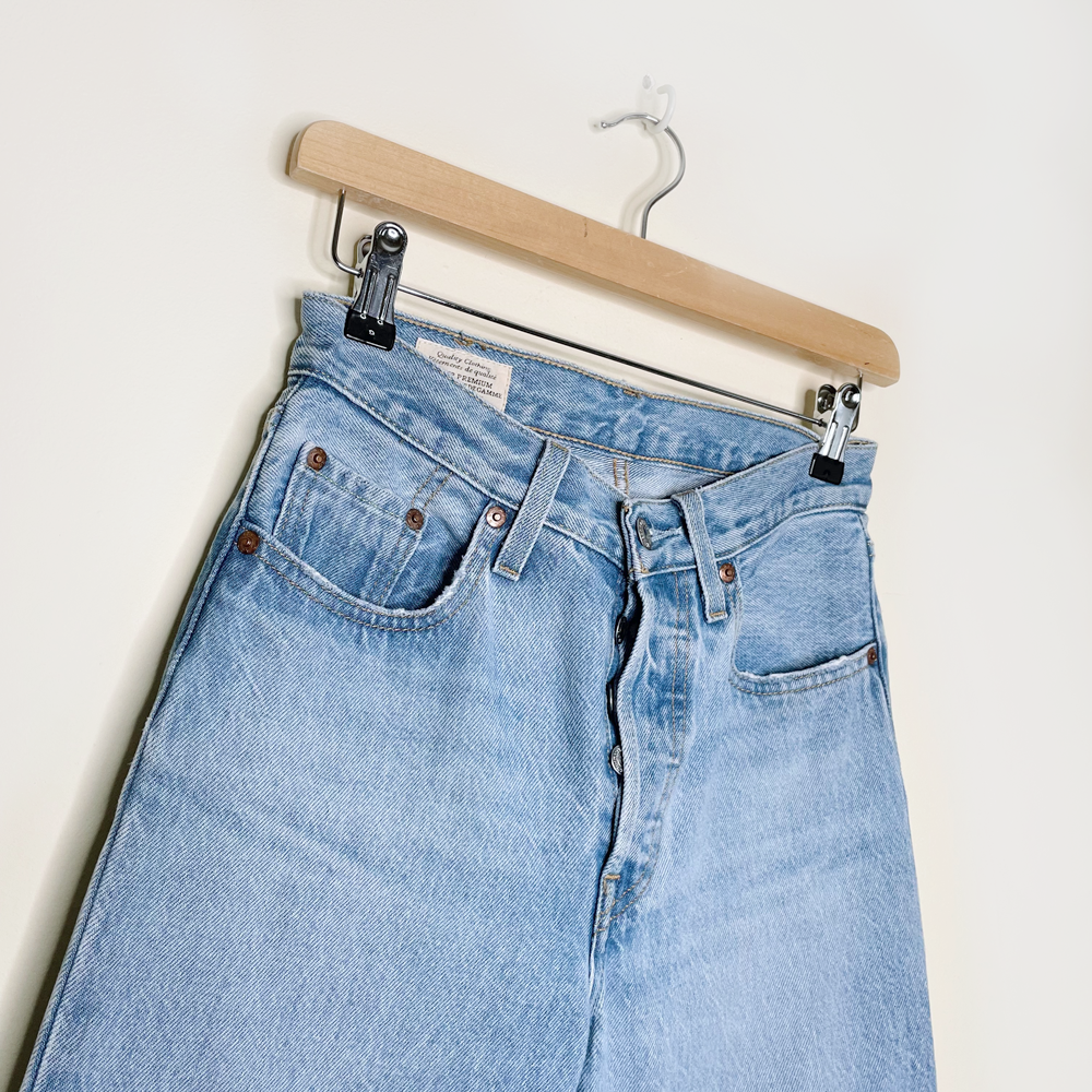 levi's high rise 501 button fly straight leg jeans - size 24