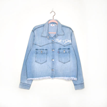 levi's 'not today' oversized jean jacket with raw hem - size small