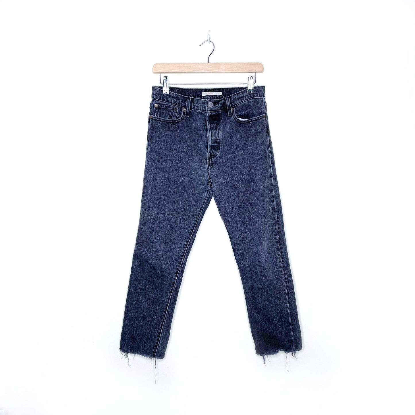 levi's faded black wedgie straight raw hem jeans - size 29