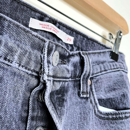 levi's faded black wedgie straight raw hem jeans - size 29