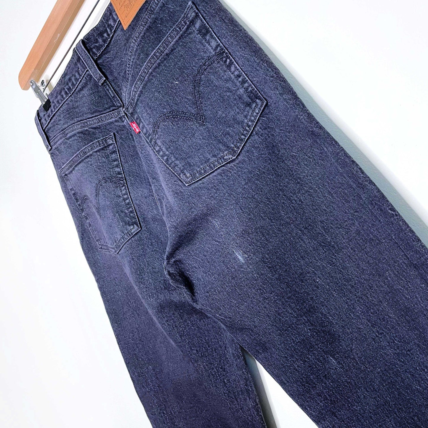 levi's black ribcage straight ankle jeans - size 29R