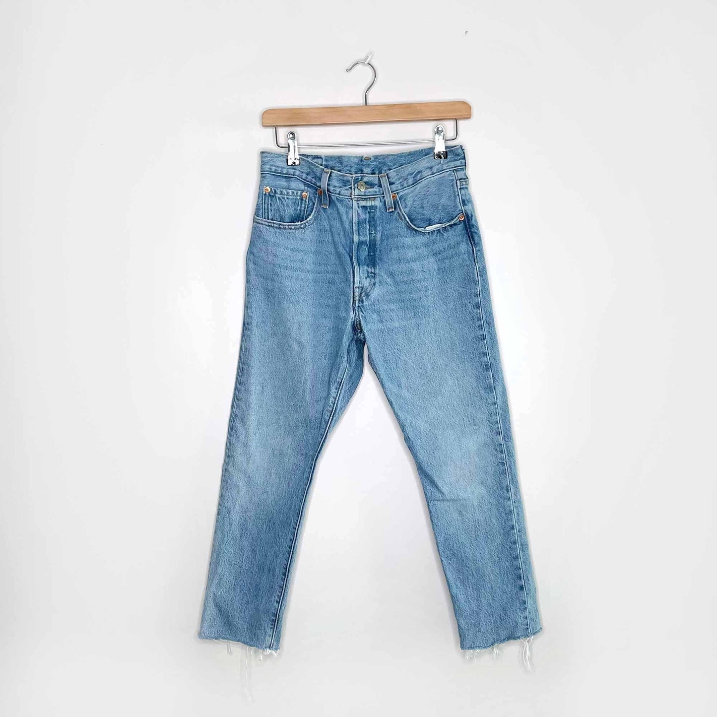 Levi's 501 high rise skinny jeans light wash raw hem - size 27