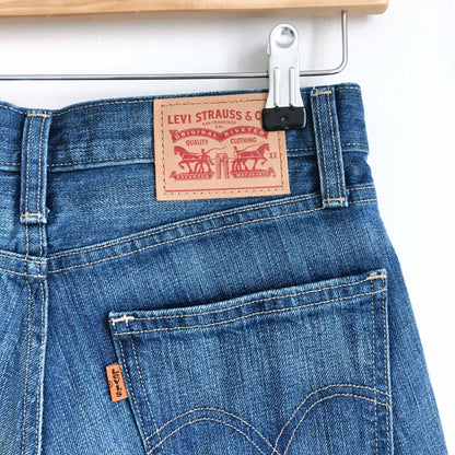 Levi's high rise rolled hem denim shorts - size 24