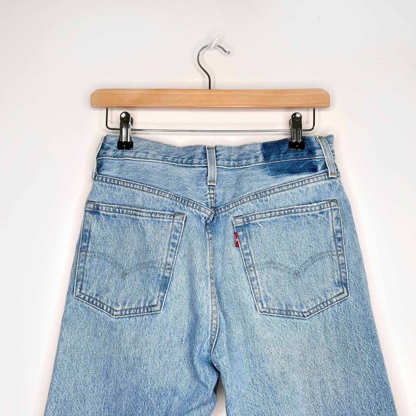 Levi's 501 high rise skinny jeans light wash raw hem - size 27