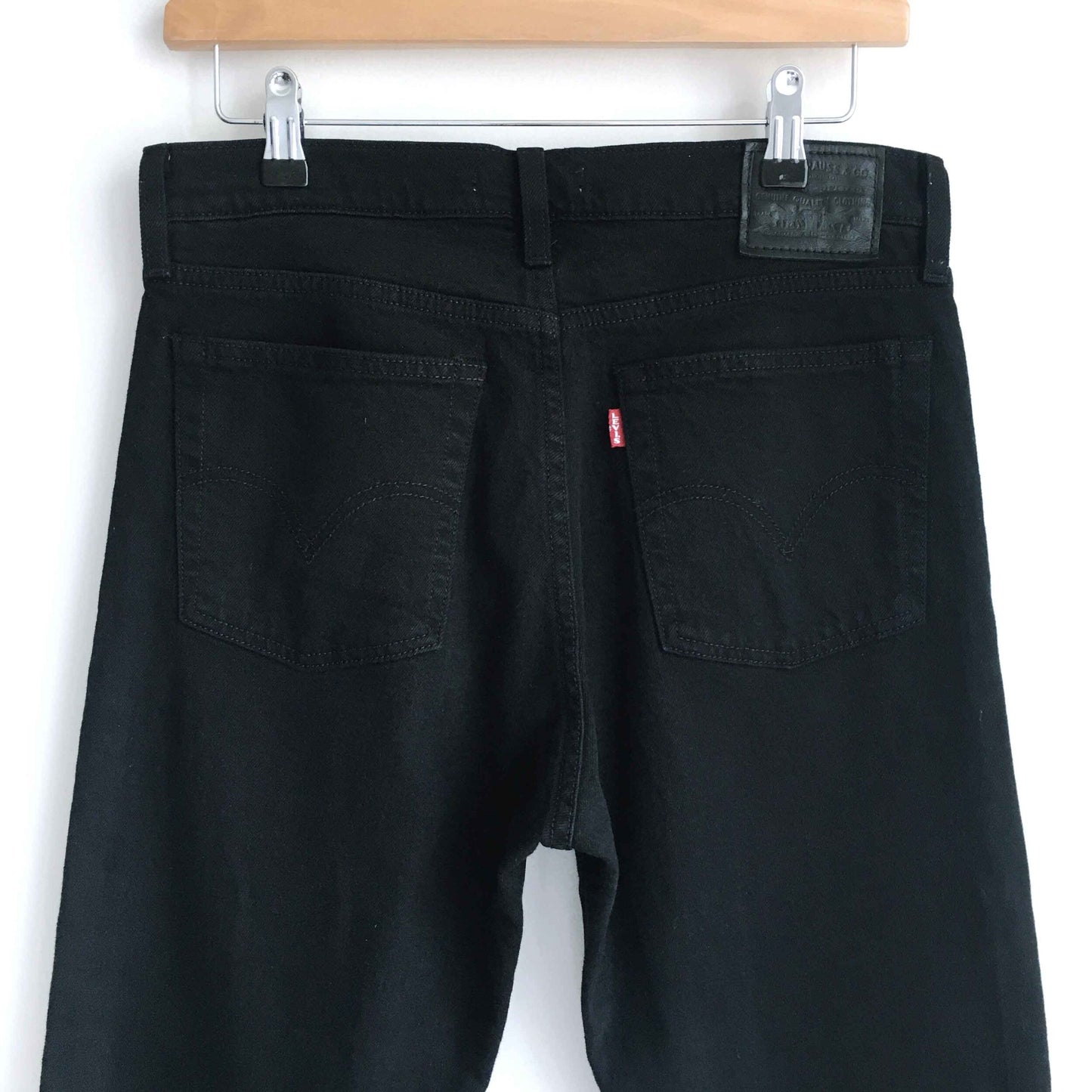 Levi's Wedgie Straight High Rise Jean - size 28