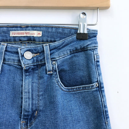 Levi's 721 hi-rise skinny jeans - size 25
