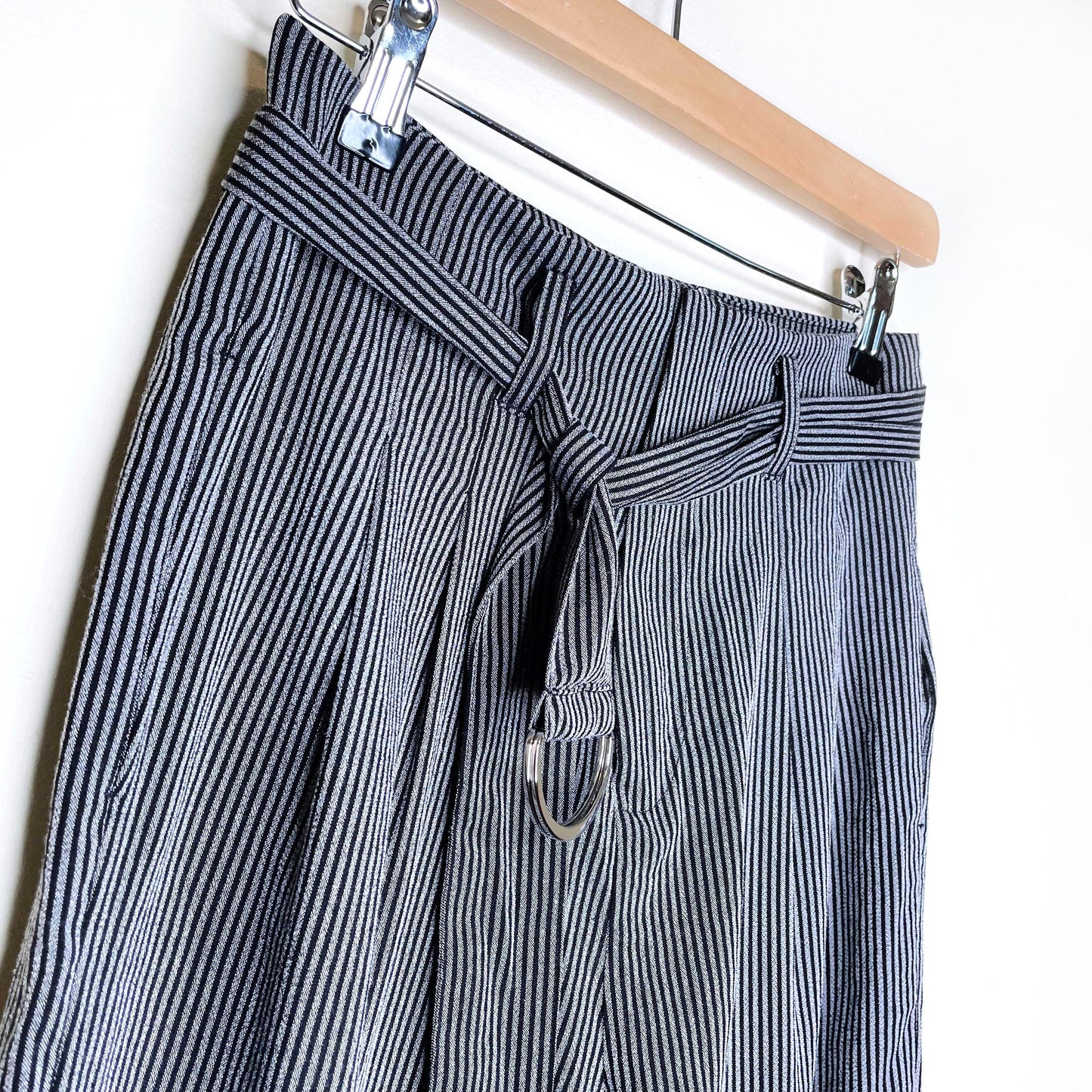libé workshop striped belted pleated high rise trousers - size small