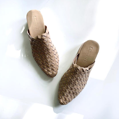 liberté bondi cream woven heeled mule - size 8