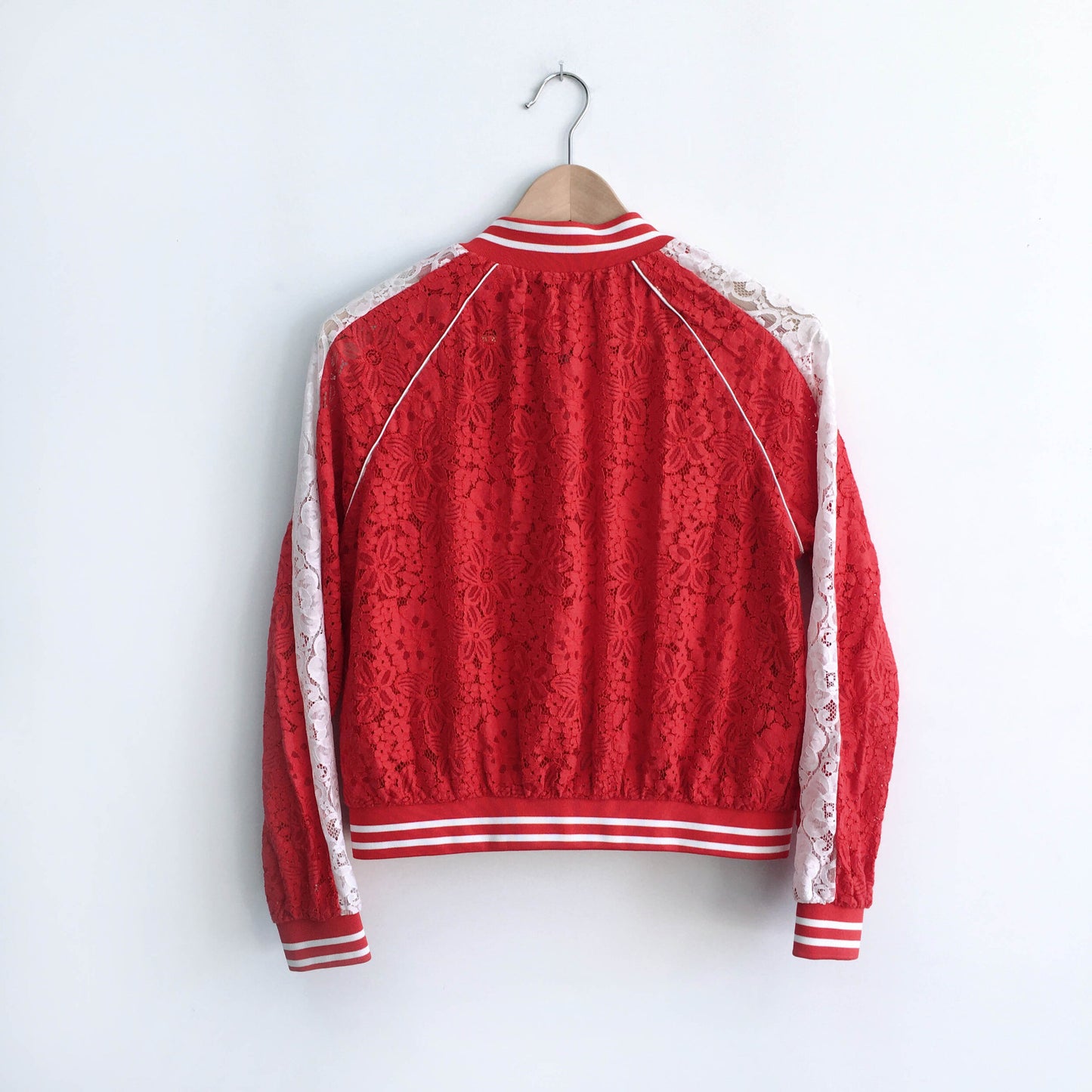 Lili Sidonio | Molly Bracken Lace Bomber Jacket - size Medium