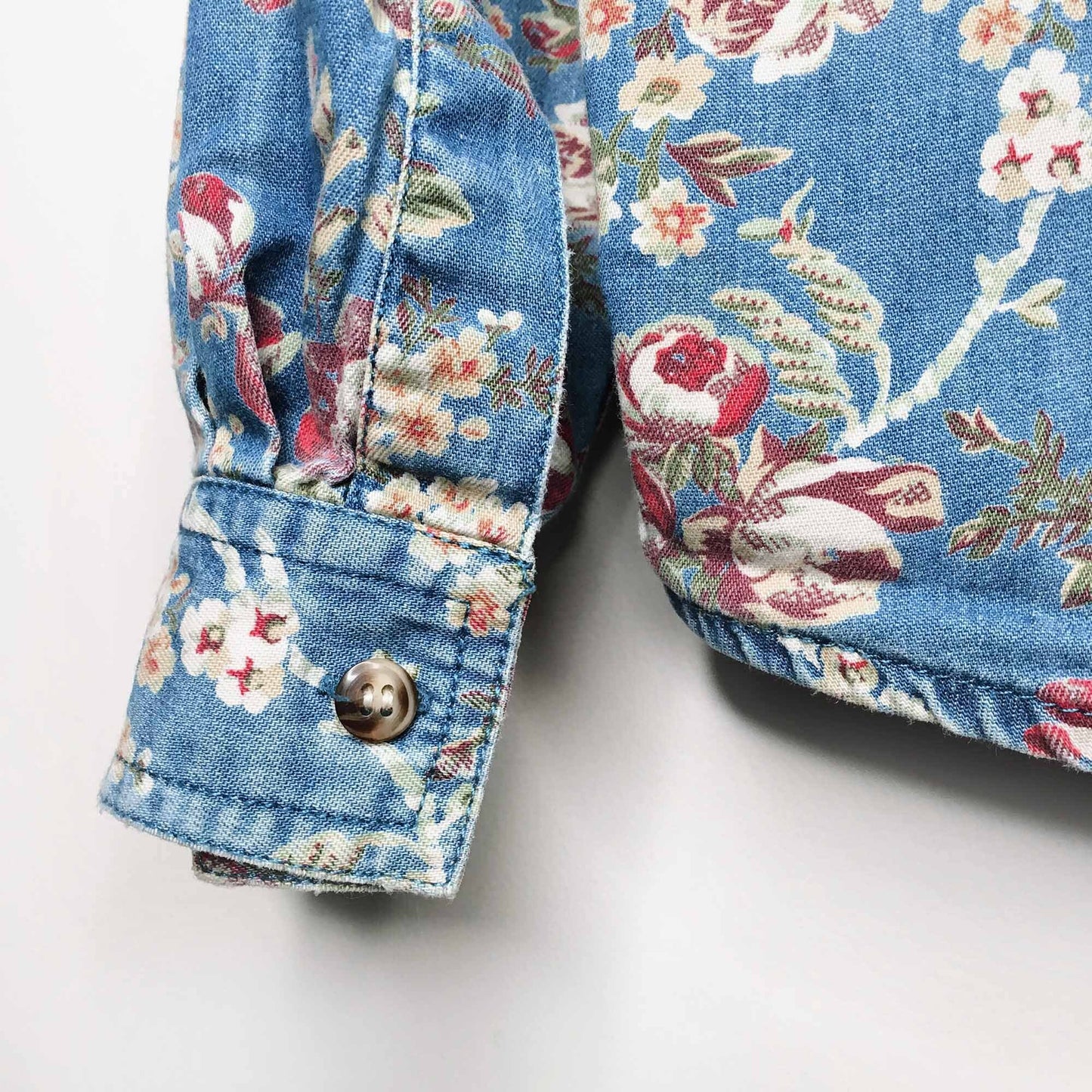 Vintage Liz Claiborne floral denim button down - size Medium