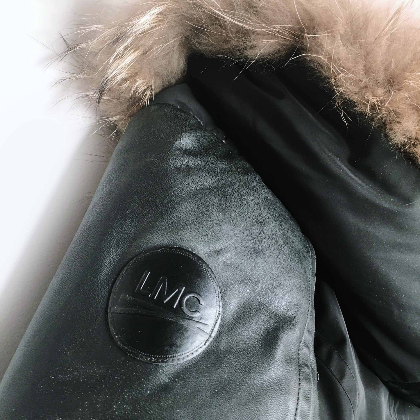 rudsak-style leather sleeve down parka with fur - size medium