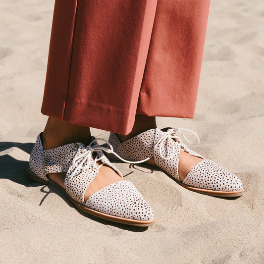 loeffler randall willa spotted cut-out oxfords - size 7.5