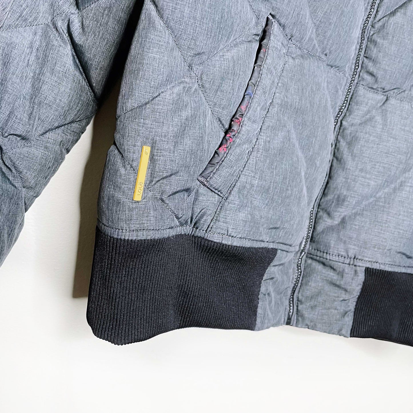 lole grey quilted puffer bomber jacket - size small