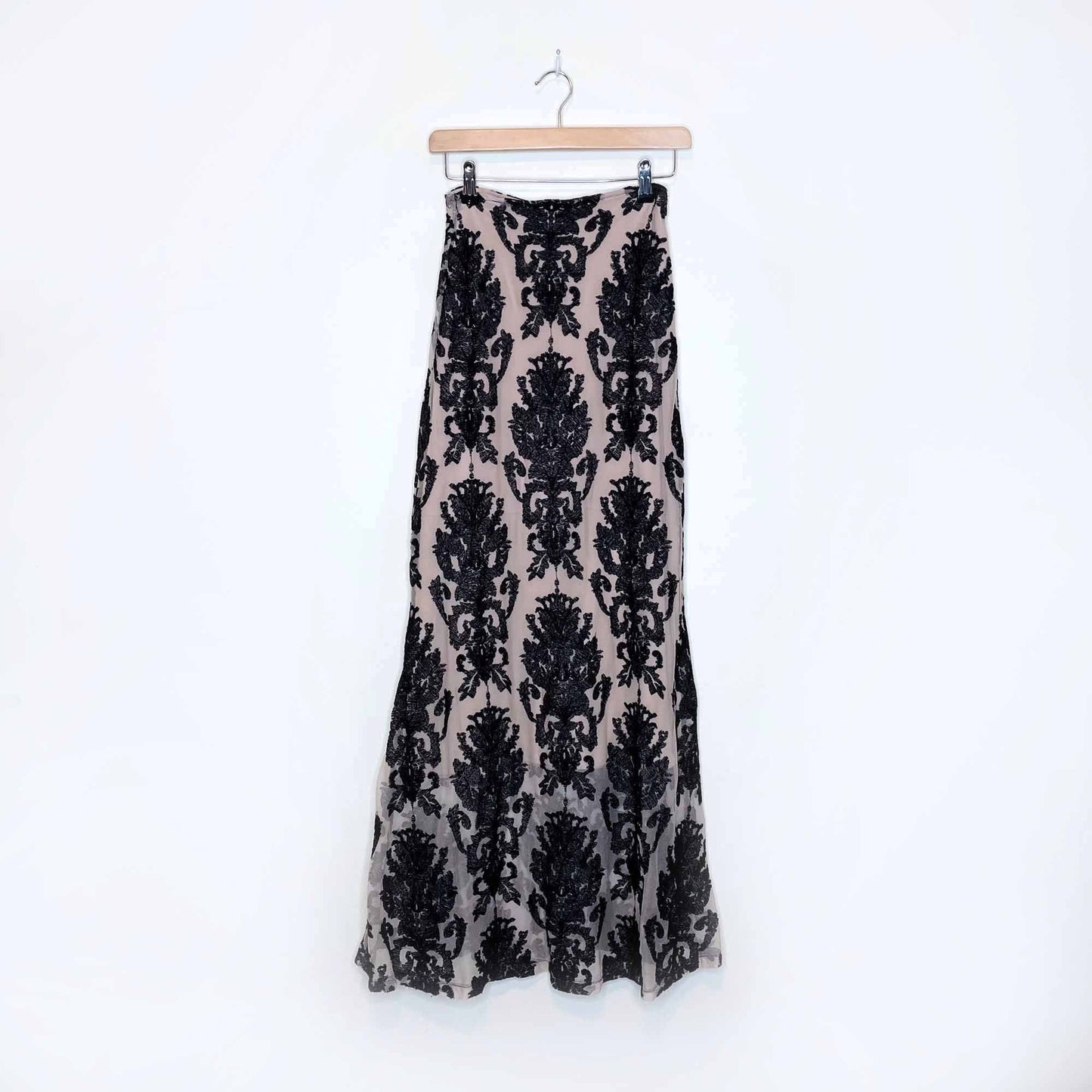 for love & lemons ethereral nude black lace maxi skirt - size large