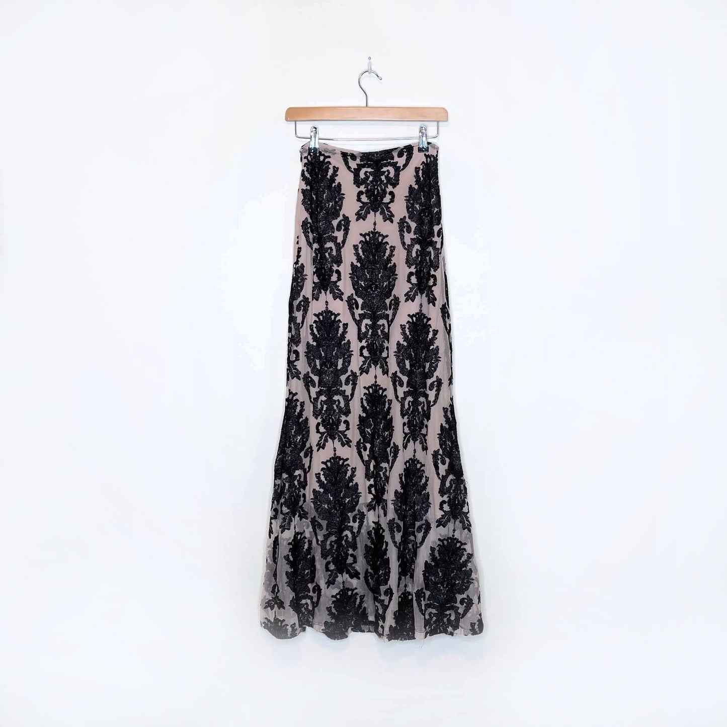 for love & lemons ethereral nude black lace maxi skirt - size large