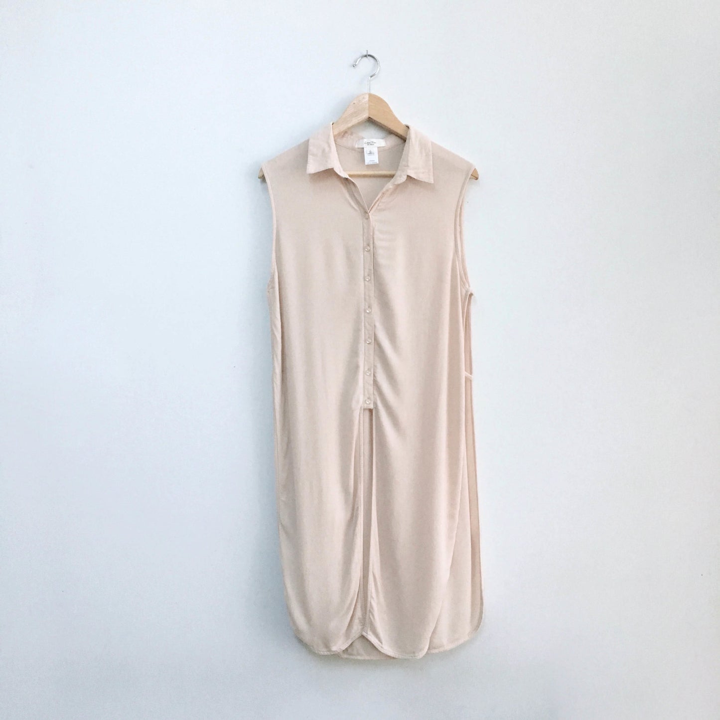 Love Tree LA long sleeveless shirt - size Medium