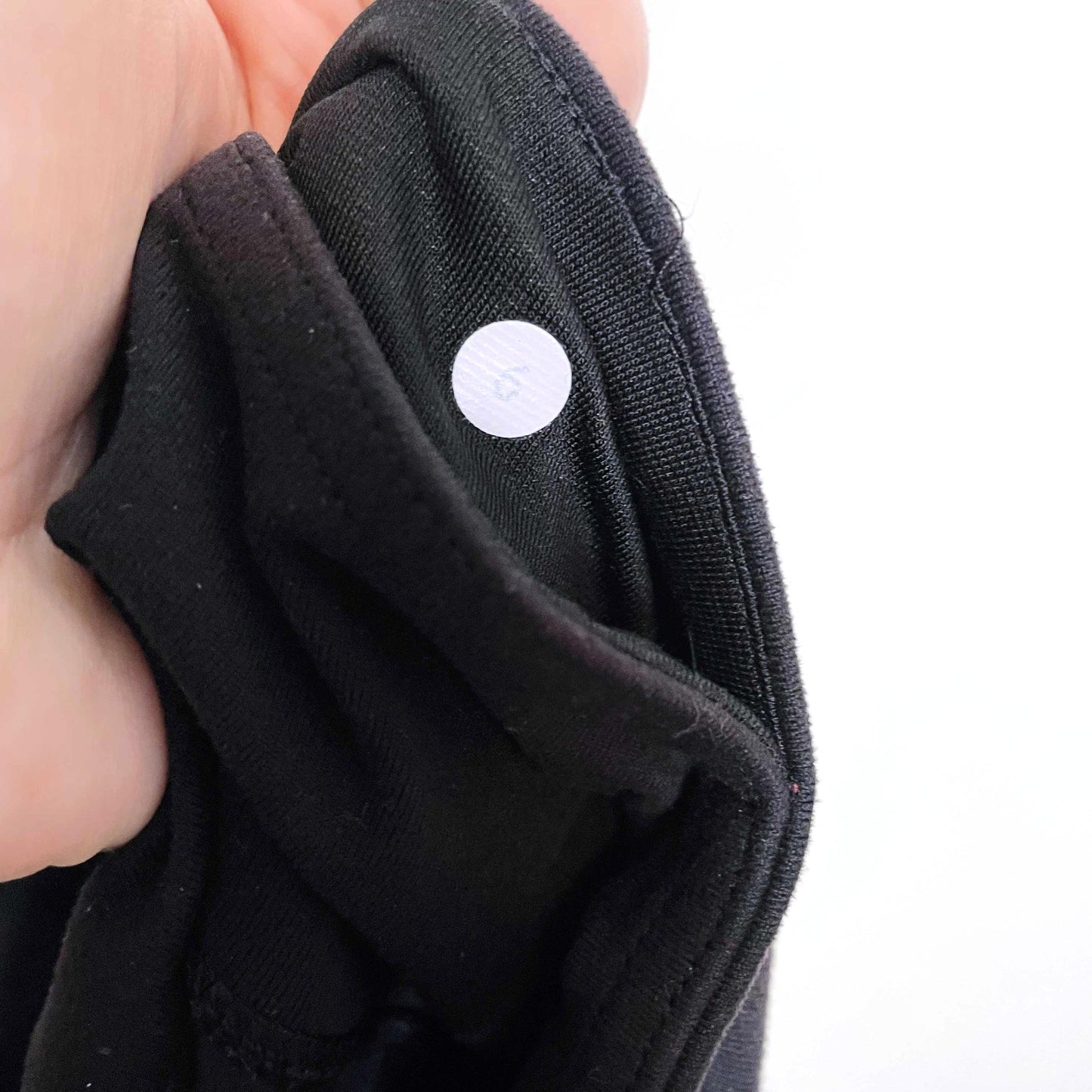 lululemon black groove pants - size 6