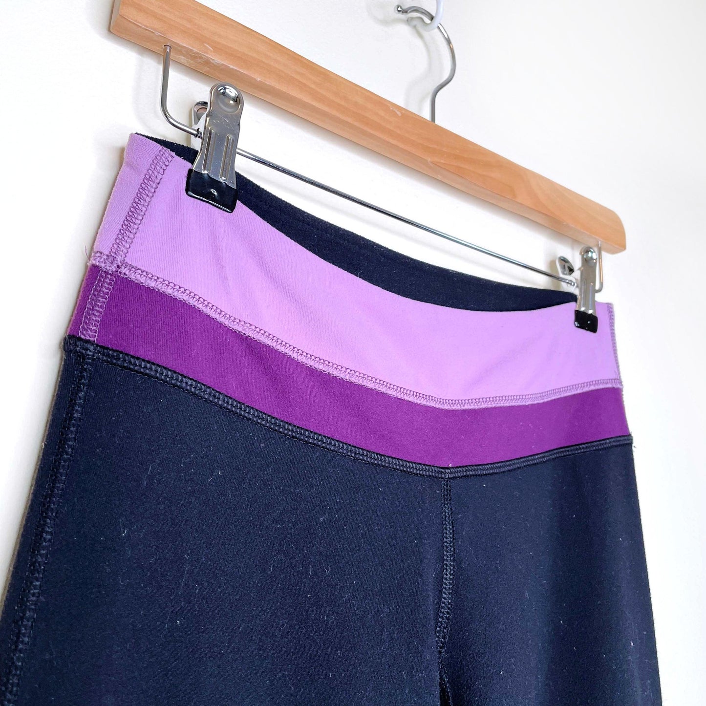 lululemon groove flare pants with purple waistband - size 4