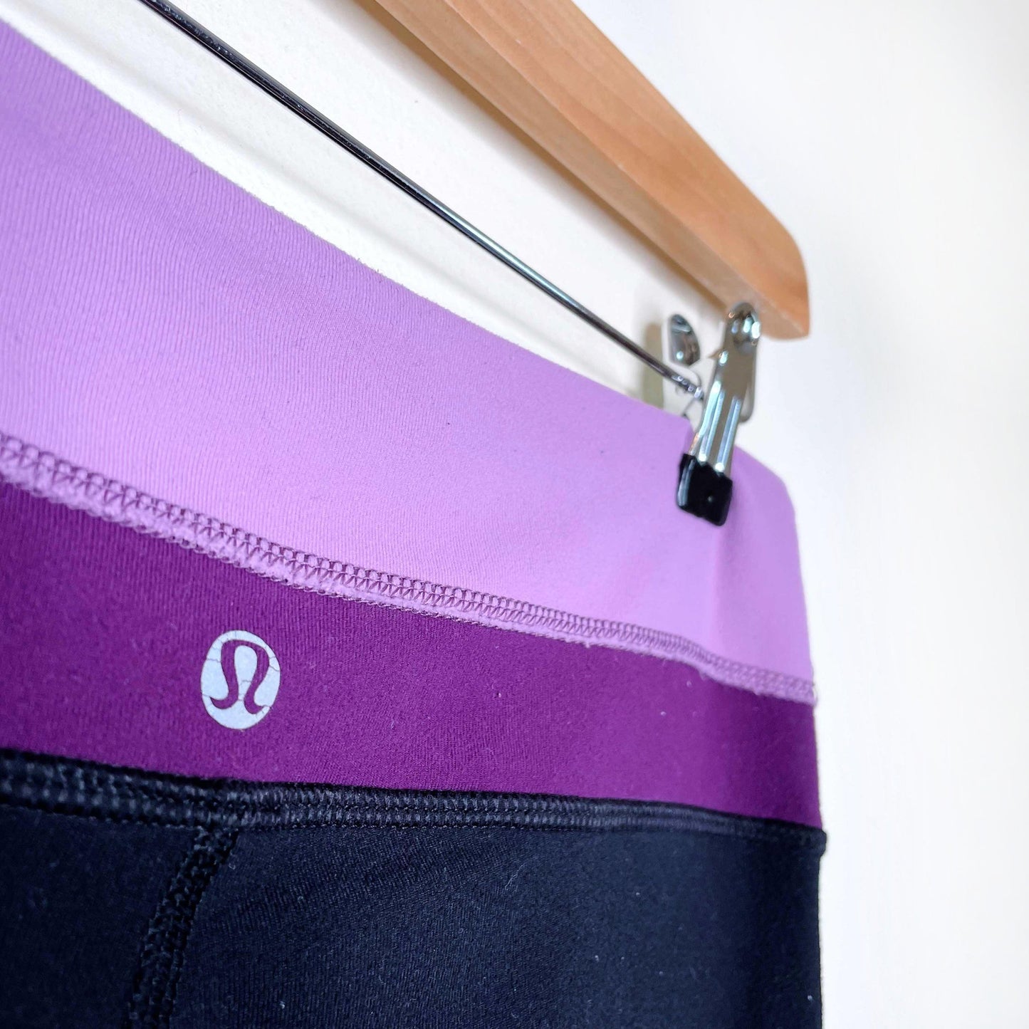 lululemon groove flare pants with purple waistband - size 4