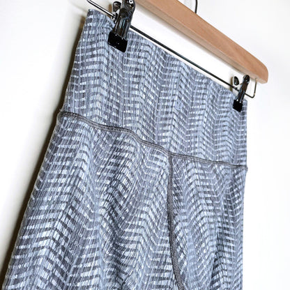 lululemon wunder under high-rise 7/8 tight luon - size 4