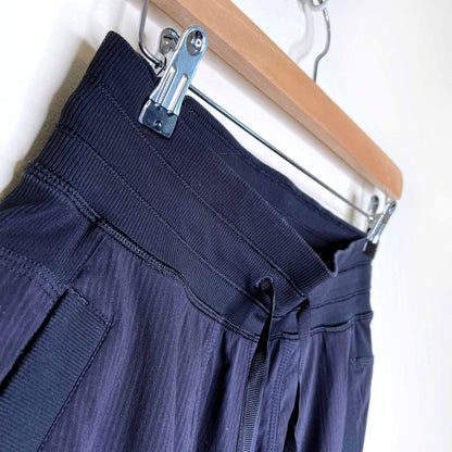 lululemon 2019 dance studio pant III unlined - size 4 REG