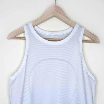 lululemon swiftly tech racerback tank top 2.0 - size 6