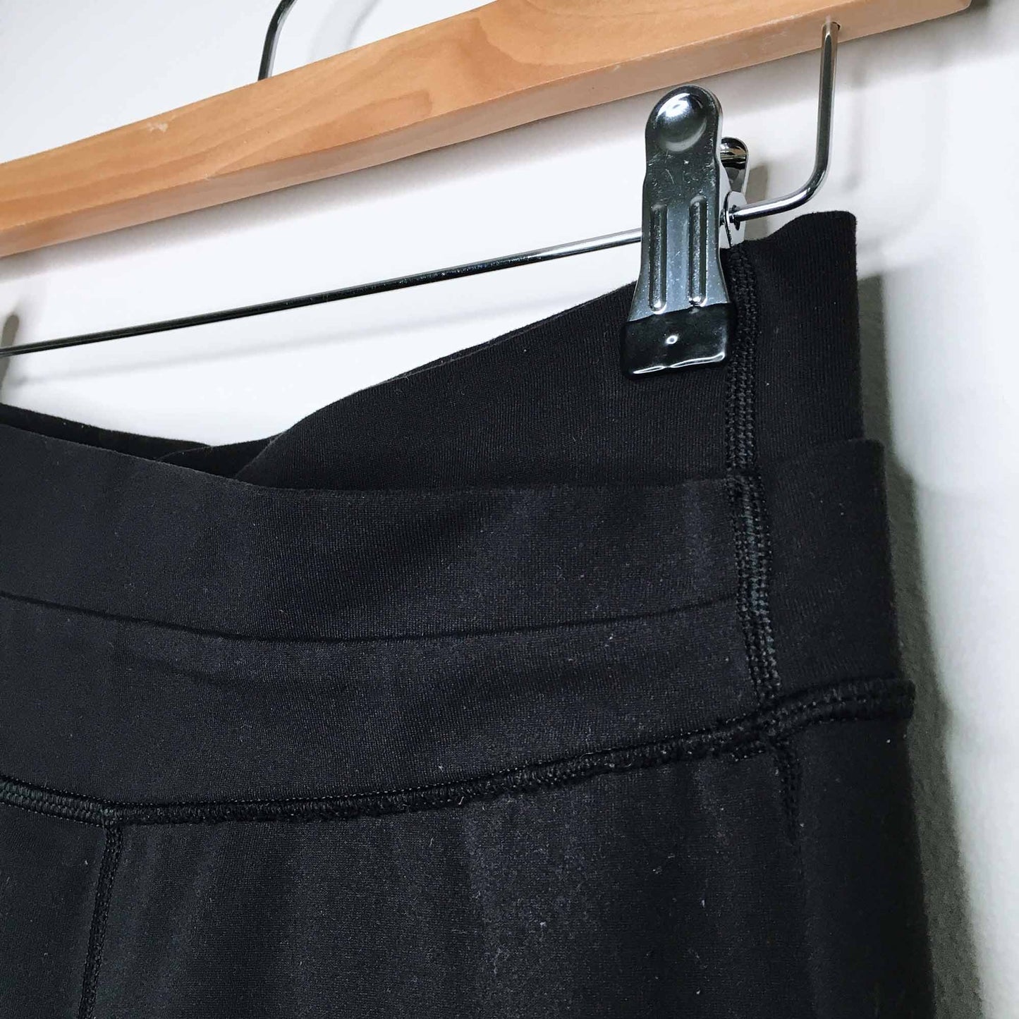 lululemon astro wrap v waist yoga pant - size 4