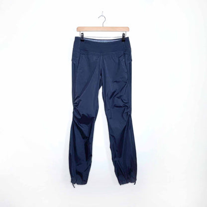 lululemon low rise studio dance on the move pants - size 6