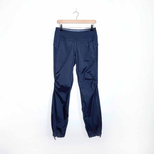 lululemon low rise studio dance on the move pants - size 6