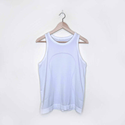 lululemon swiftly tech racerback tank top 2.0 - size 6