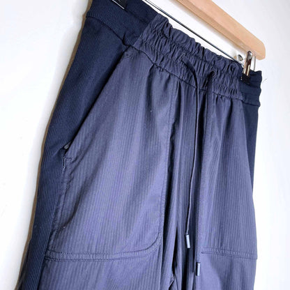 lululemon 2020 beyond the studio jogger - size 2