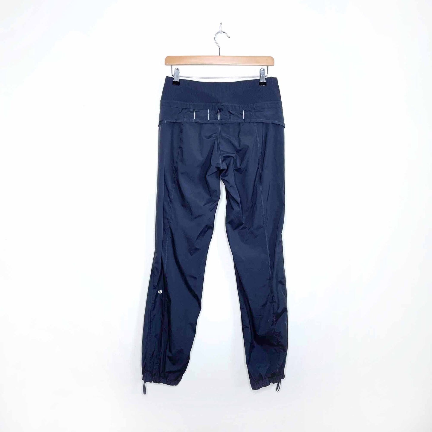 lululemon low rise studio dance on the move pants - size 6